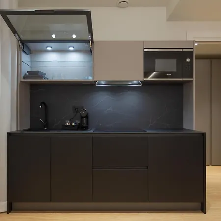 Sant'ambrogio Apartments, Reception H24 דירה