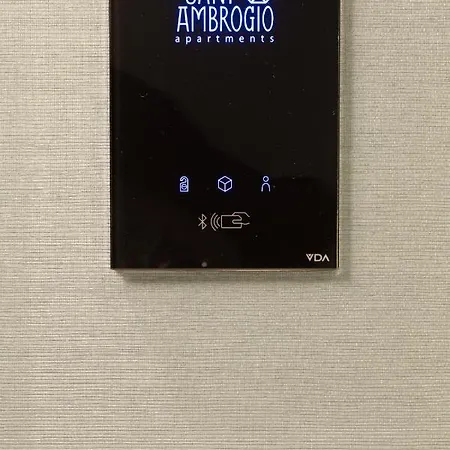 Sant'ambrogio Apartments, Reception H24 * ミラノ